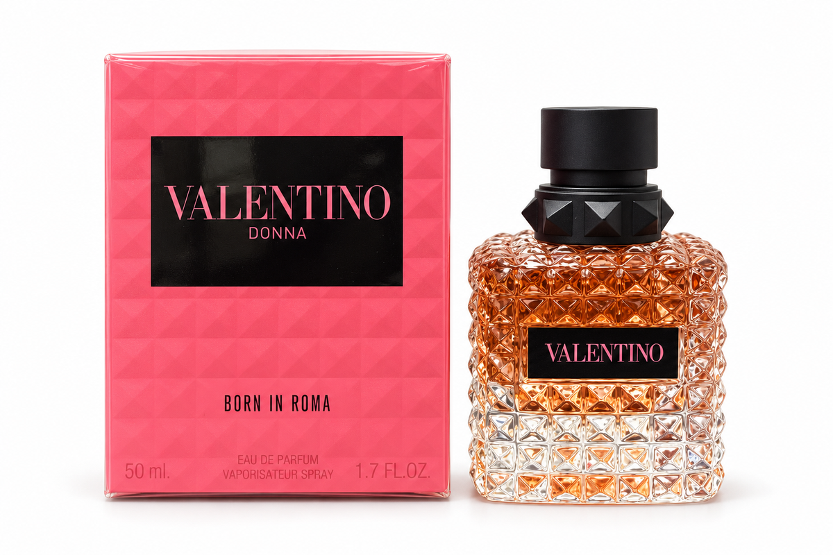 Valentino Donna Born in Roma Eau de Parfum 1.7 oz bottle and box on white background
